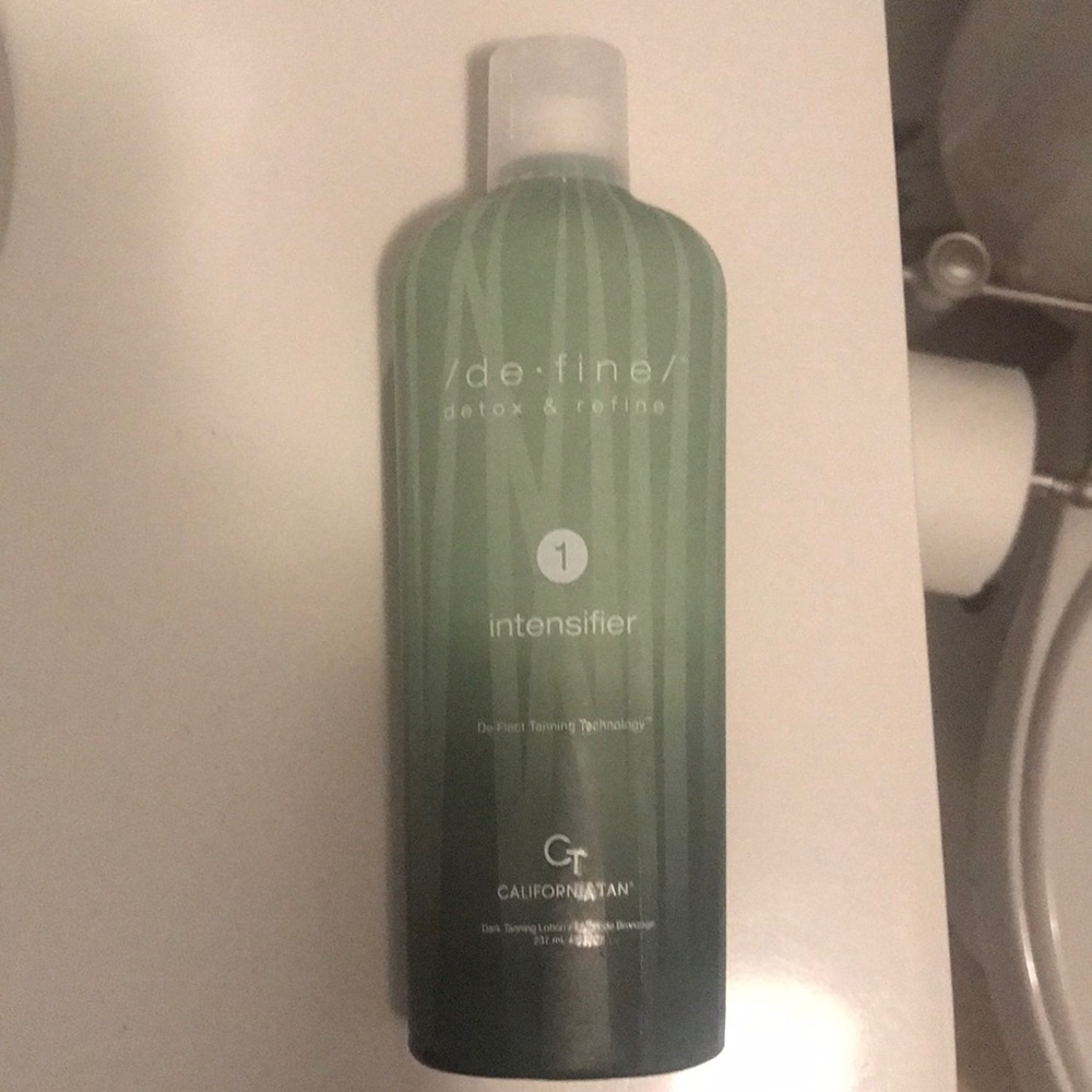 Indoor tanning lotion